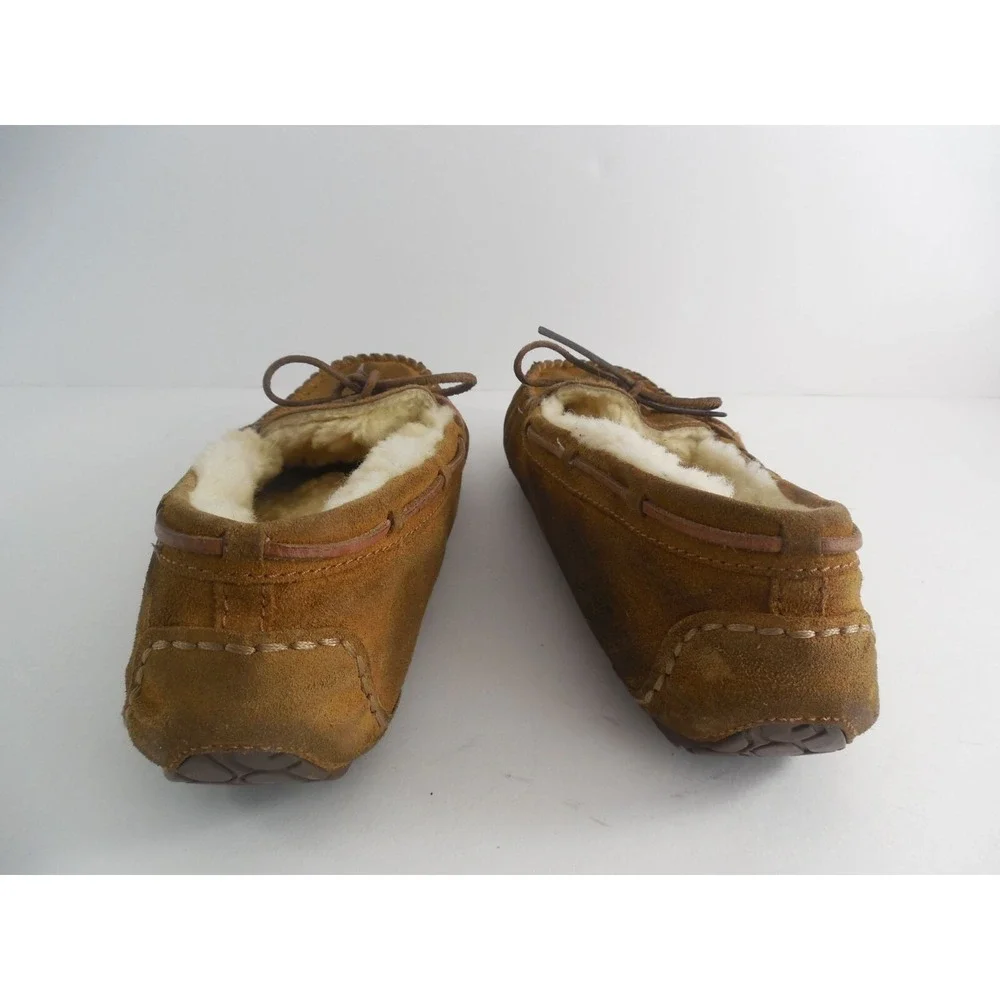 UGG Australia Dakota Moccasin Slippers Size 4 Chestnut‎ Brown Suede Shearling